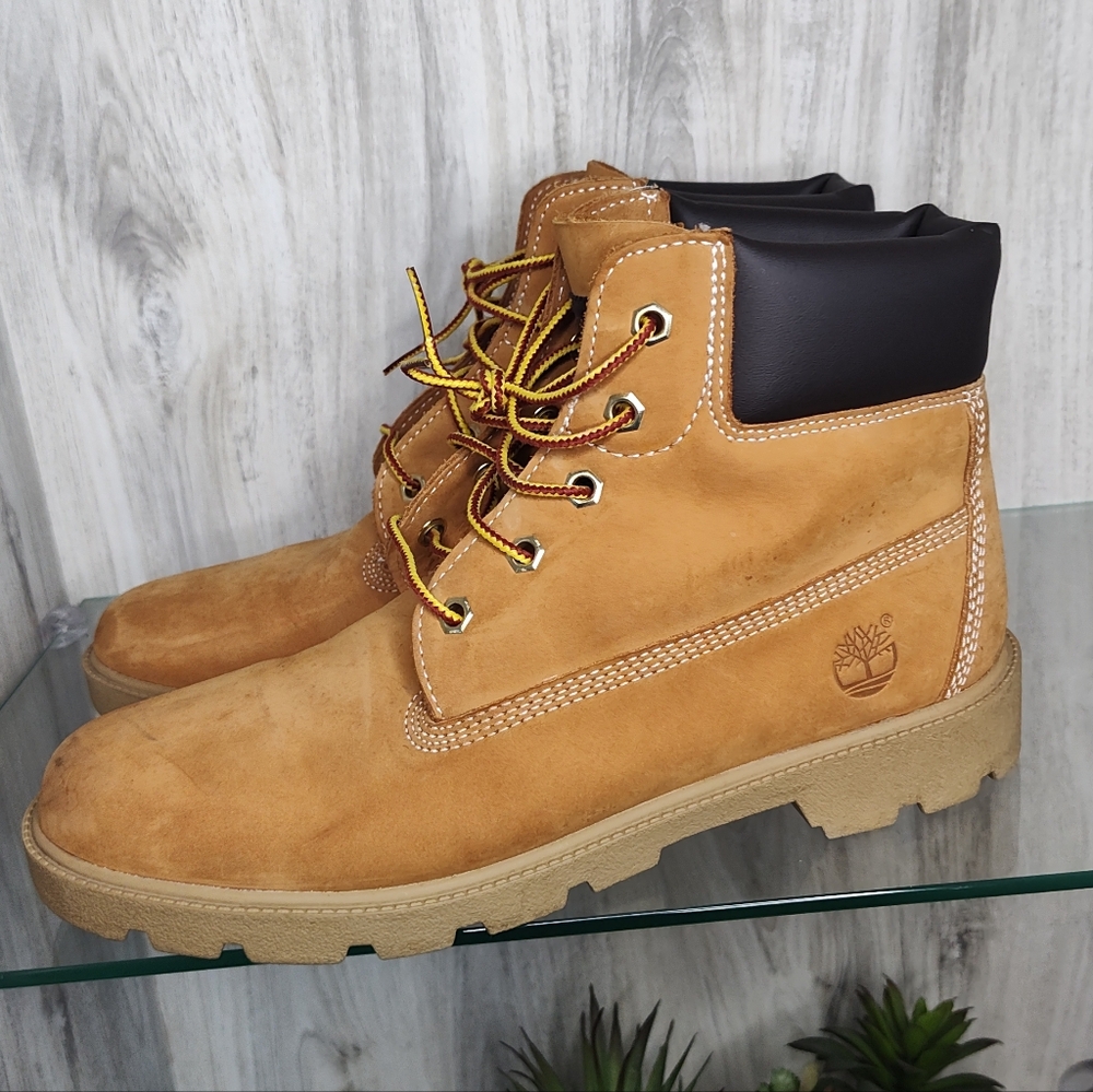 TIMBERLAND Wheat Nubuck Classic 6" Inch Waterproof Boots Men's 6.5, Women's 7.5
